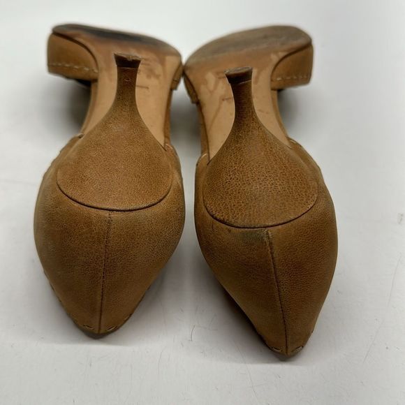 Prada Heels Low Kitten Heel Pointed Toe Buckle Suede in Light Brown Size 42 12 - Picture 13 of 16